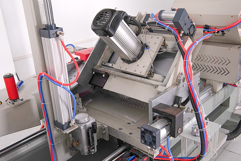 5 Máy cắt nhôm 2 đầu F90 5