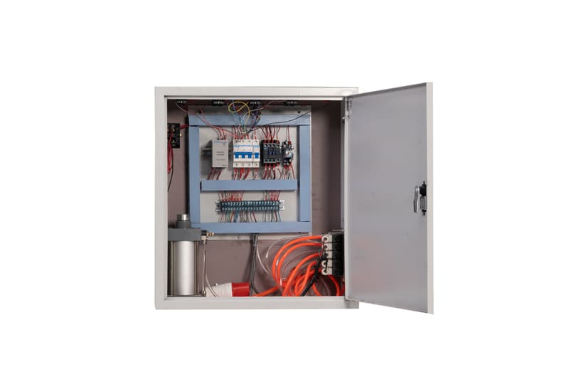 May-phay-do-TDN-than-to-Megatech-180121-5 Máy phay đố nhôm thay dao nhanh thân to Megatech6