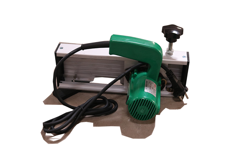 may-lam-sach-be-mat-cua-nhua-1 máy làm sạch bề mặt cửa nhựa